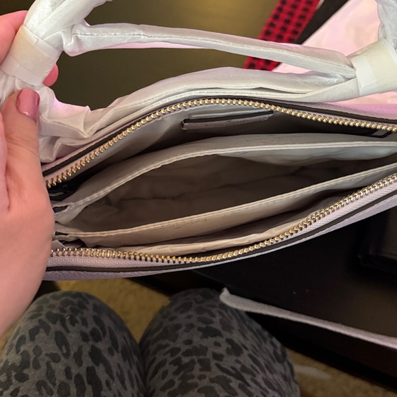 Kate Spade Leila triple gusset crossbody - lilac moon NWT - Picture 4 of 5